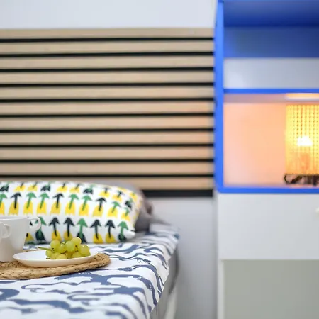 Parrot Paradise Studio, Wifi, Smart Tv, Pool