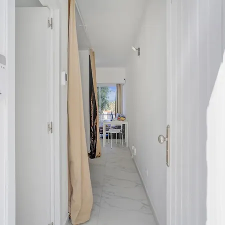 Apartament Parrot Paradise Studio, Wifi, Smart Tv, Pool