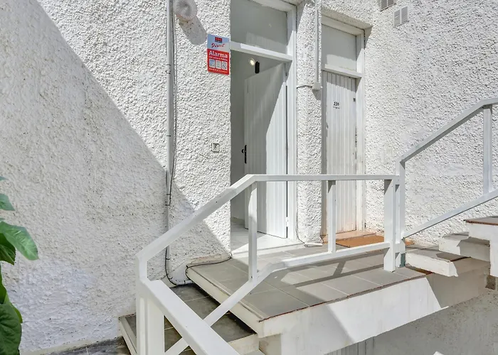 Parrot Paradise Studio, Wifi, Smart Tv, Pool * Costa del Silencio