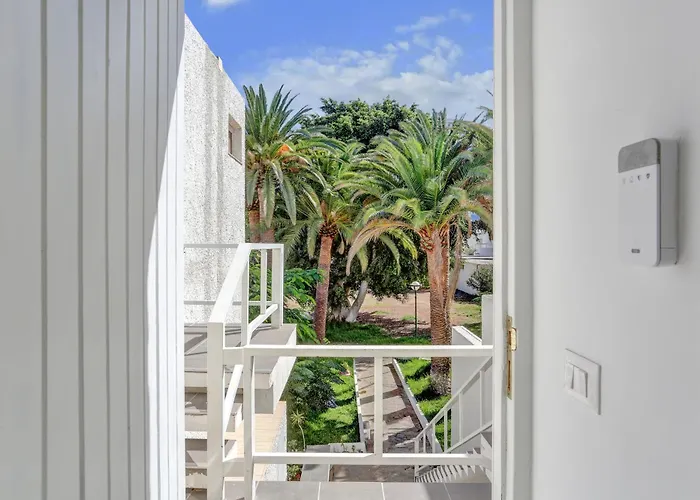 Parrot Paradise Studio, Wifi, Smart Tv, Pool *