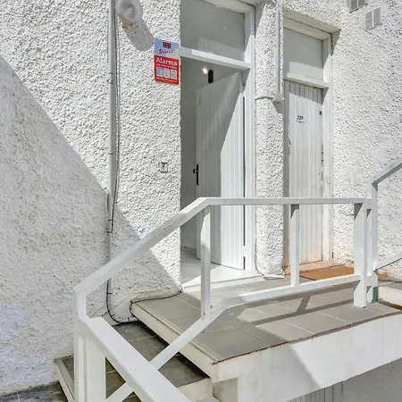 Parrot Paradise Studio, Wifi, Smart Tv, Pool * Costa Del Silencio