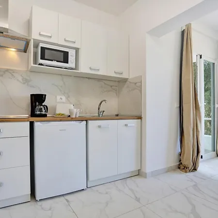 Parrot Paradise Studio, Wifi, Smart Tv, Pool * コスタ・デル・シレンチオ