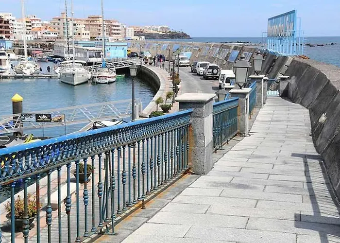 Parrot Paradise Studio, Wifi, Smart Tv, Pool Apartamento