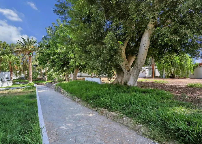 Parrot Paradise Studio, Wifi, Smart Tv, Pool Costa Del Silencio