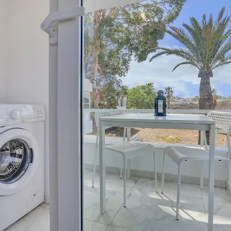 Parrot Paradise Studio, Wifi, Smart Tv, Pool Apartamento Costa Del Silencio